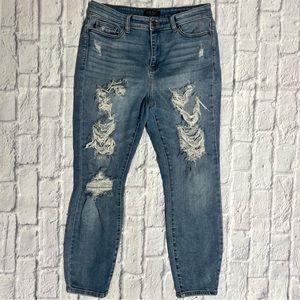 Judy Blue Distressed High Rise Boyfriend Fit Jeans